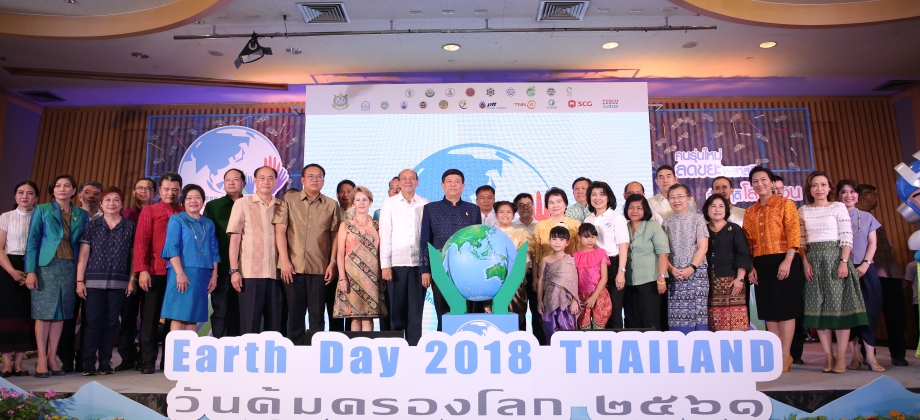 La Embajador de Colombia participó en la celebración del Día de la Tierra en Tailandia