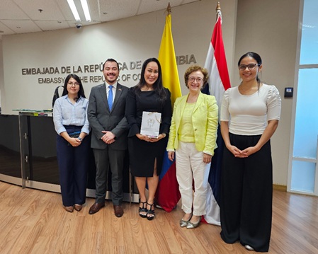Reunión entre la Embajada de Colombia en Tailandia y el grupo Minor