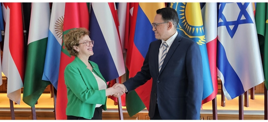 Embajadora Alicia Alfaro presentó copia de Cartas Credenciales ante autoridades del Ministerio de Relaciones Exteriores del Reino de Tailandia