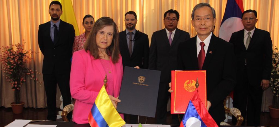 Colombia y Laos suscribieron memorando de entendimiento para el establecimiento de un mecanismo de consultas políticas 